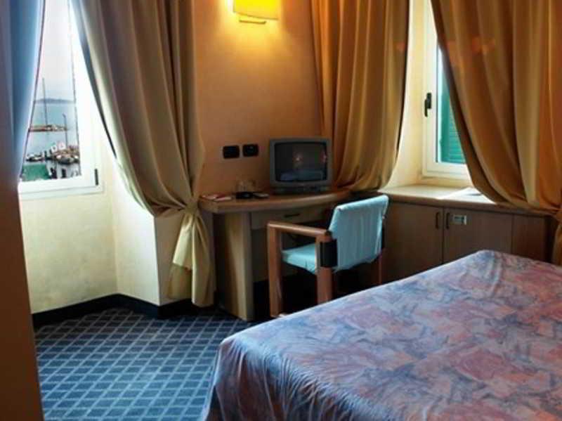 Tripoli 3* Desenzano del Garda